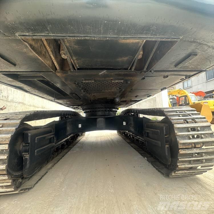 Hyundai 330 Гусеничные экскаваторы