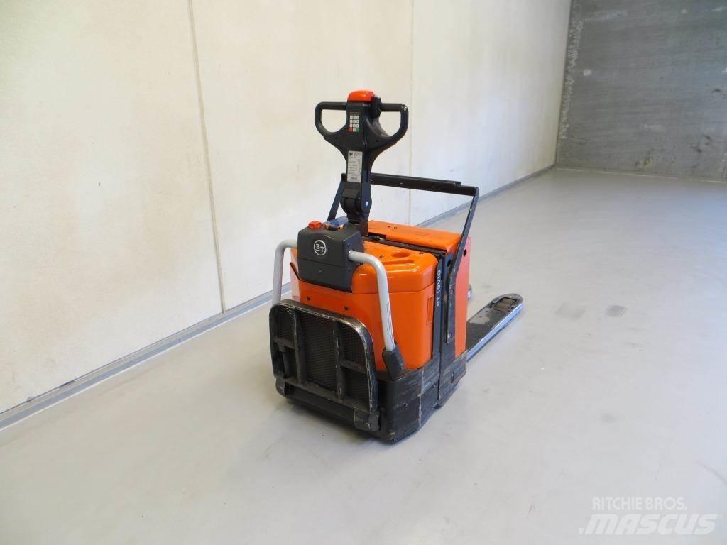 BT LPE200/8 Самоходные электрические тележки