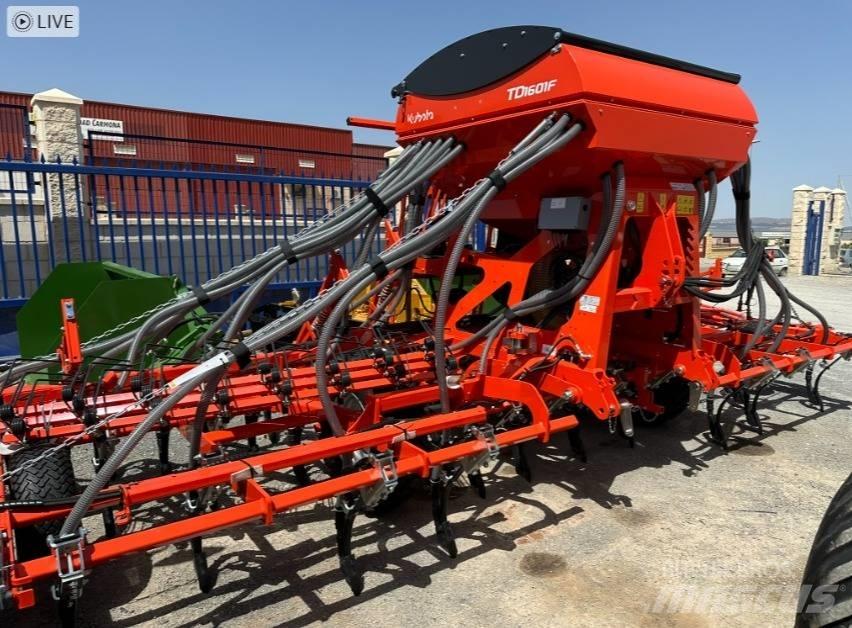 Kubota TD1001F Сеялки