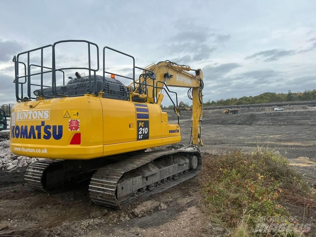 Komatsu PC210LC-11 Гусеничные экскаваторы