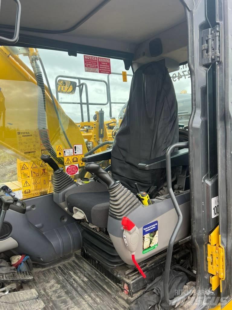 Komatsu PC210LC-11 Гусеничные экскаваторы