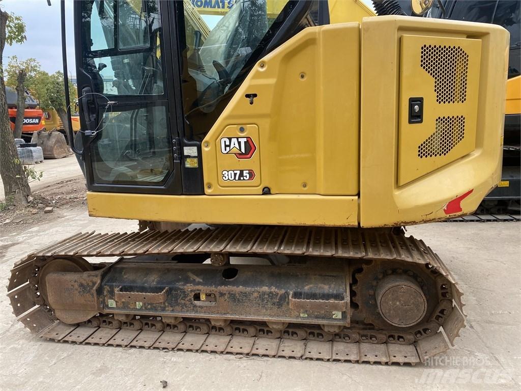 CAT 307.5 Малые экскаваторы 7т-12т