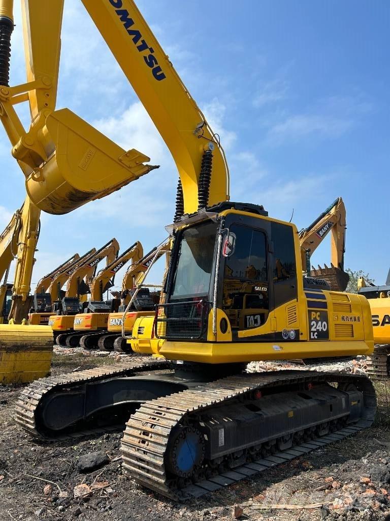 Komatsu PC 240 LC Гусеничные экскаваторы