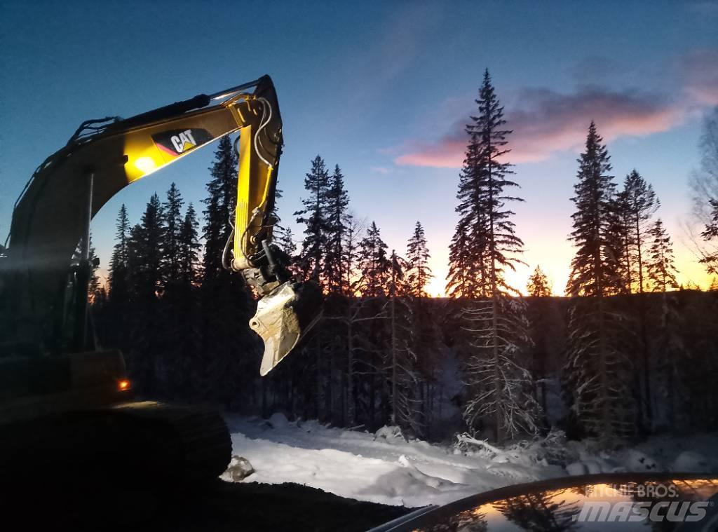CAT 320 Гусеничные экскаваторы