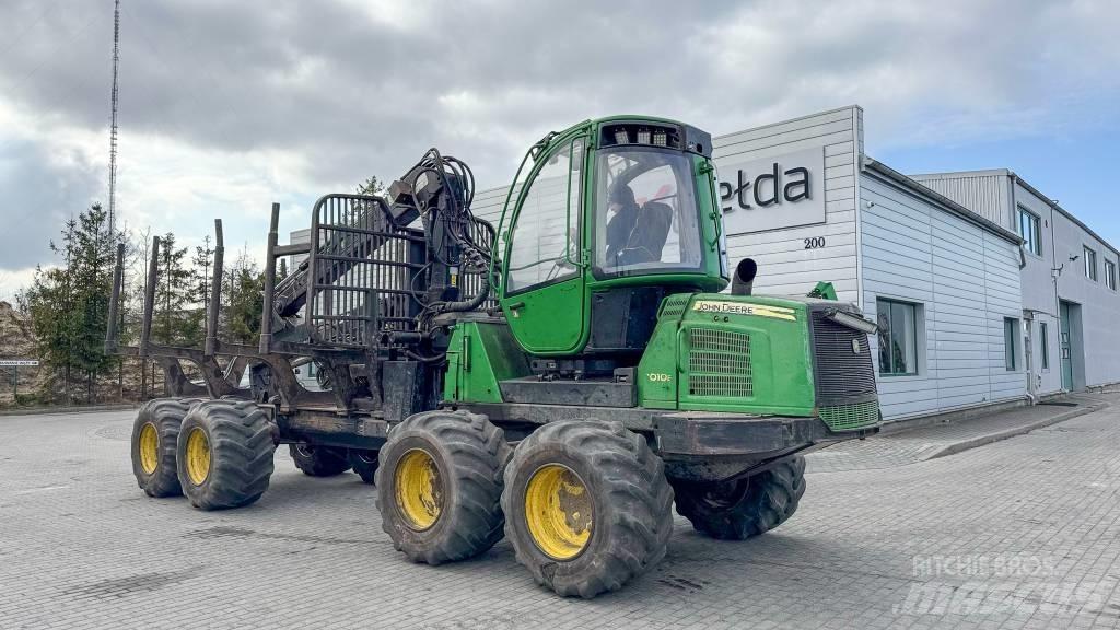 John Deere 1010 E Форвардеры