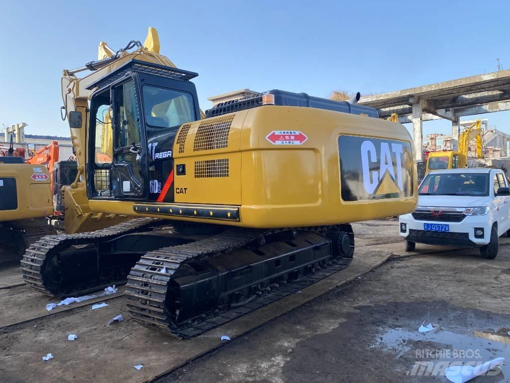 CAT 326 D2L Гусеничные экскаваторы