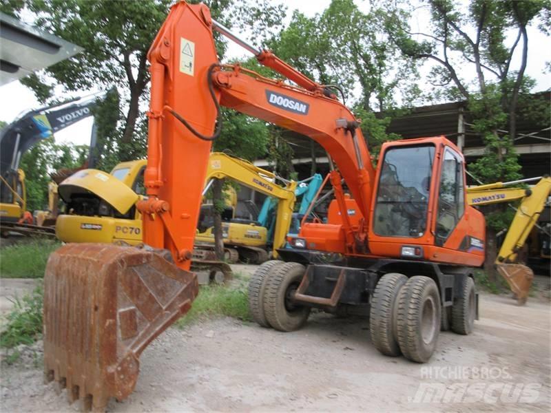 Doosan DH150W-7 Колёсные экскаваторы