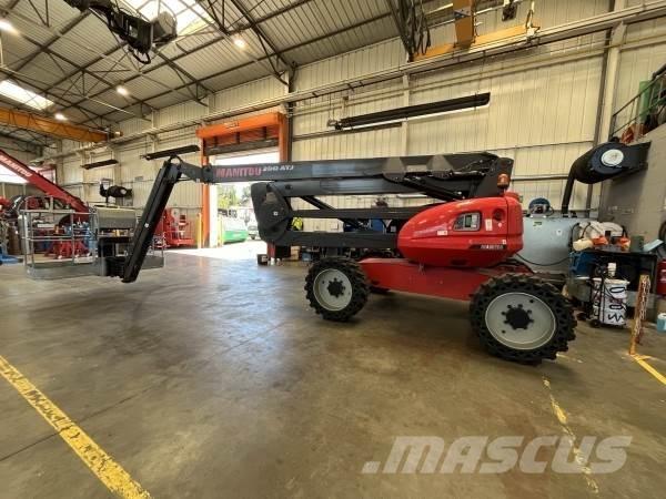 Manitou 200ATJ Коленчатые подъемники