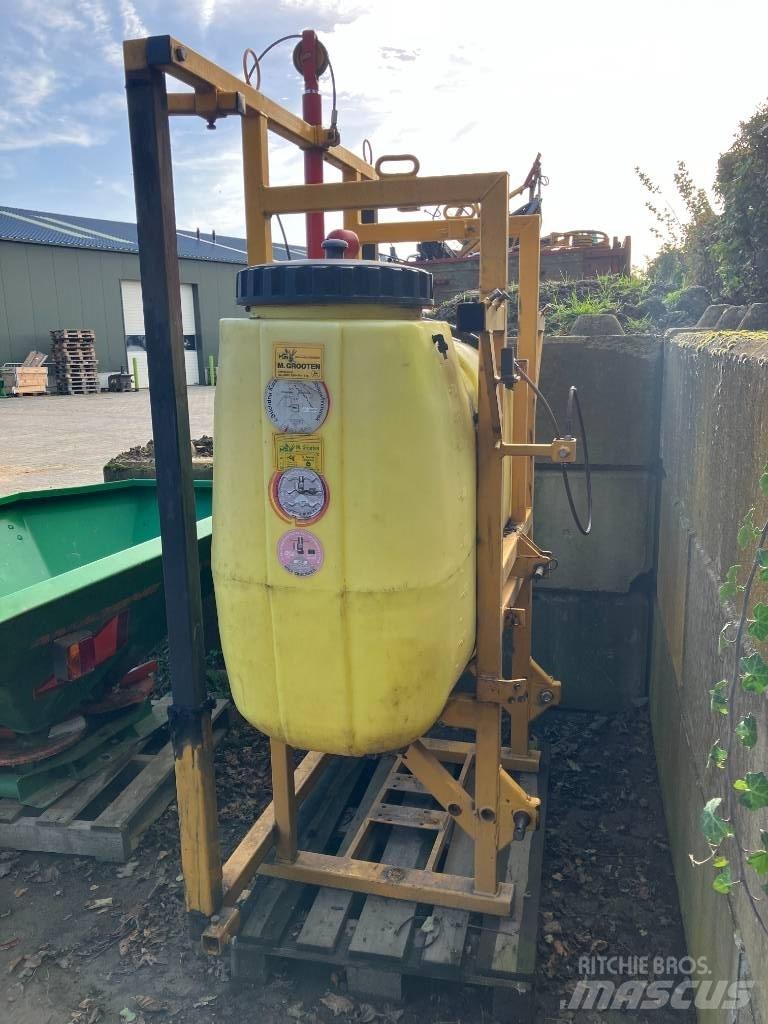 Dubex Tank in frame Навесные опрыскиватели