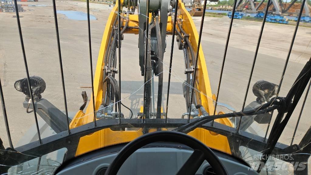 Liebherr L 550 Фронтальные погрузчики