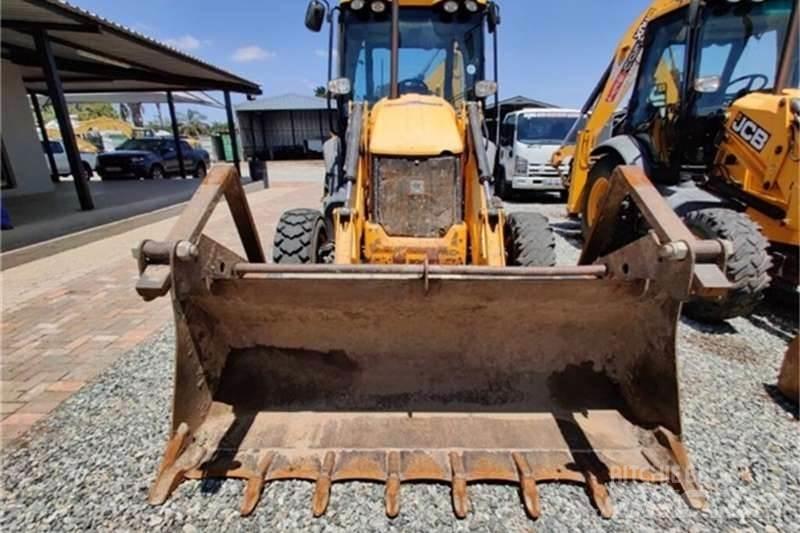 JCB 3CX 4X4 TLB Экскаваторы-погрузчики