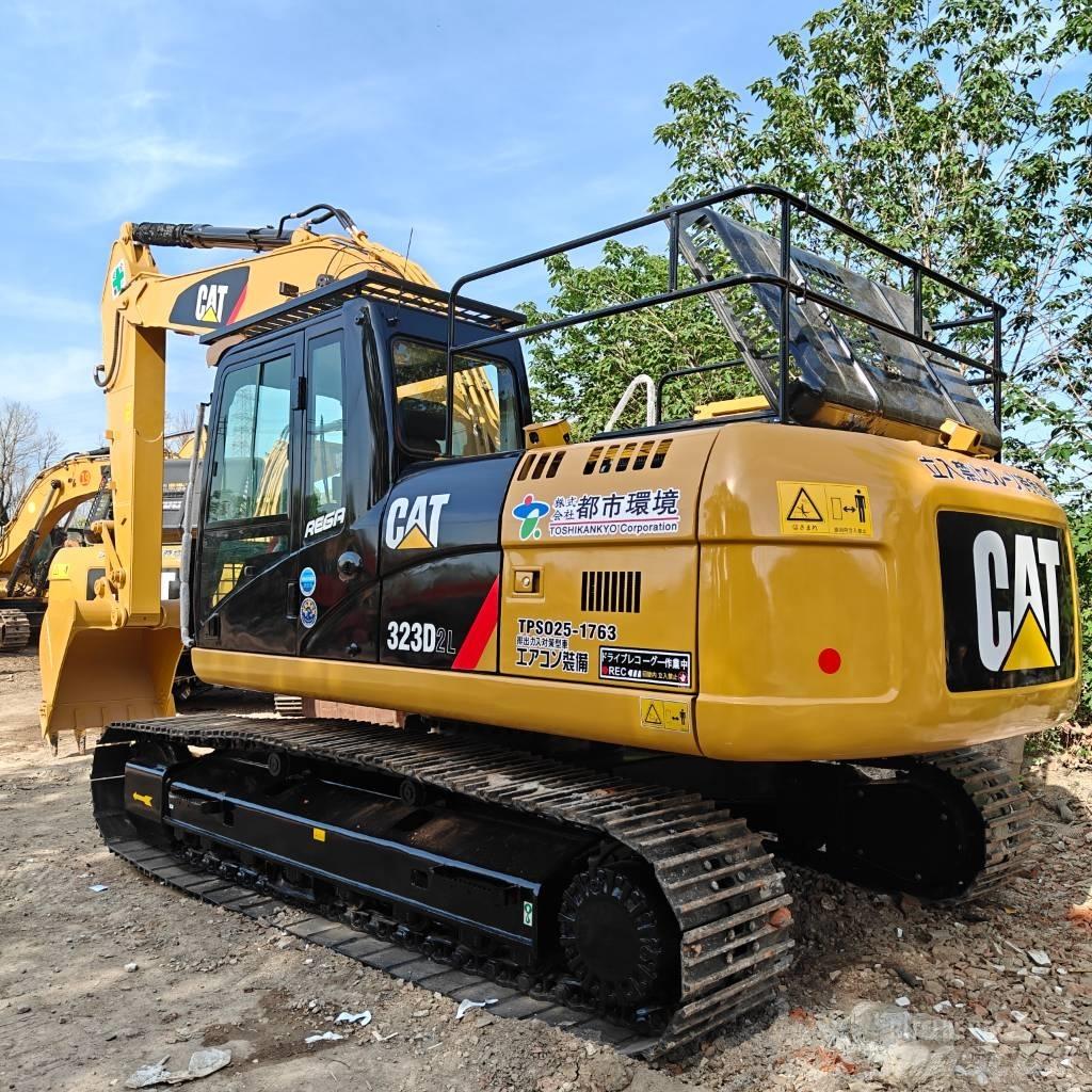 CAT 323D2L Гусеничные экскаваторы