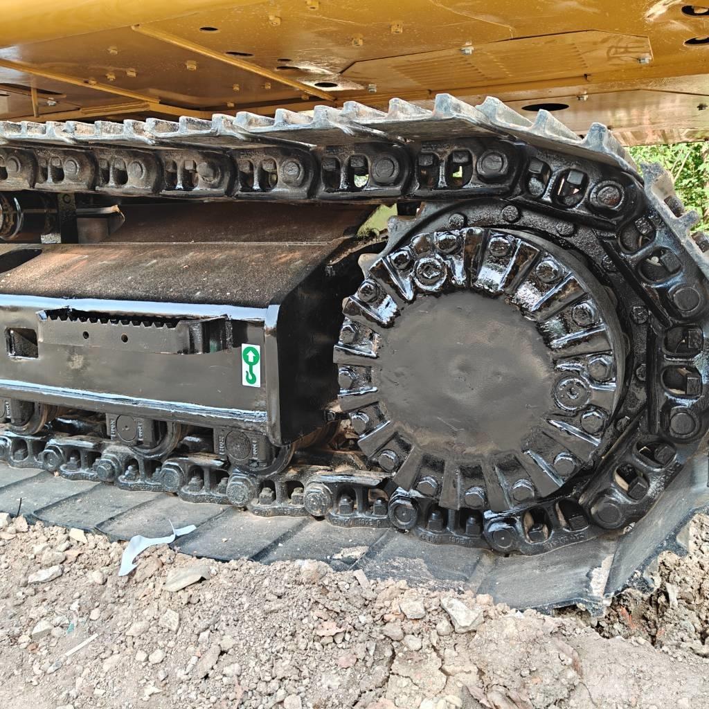 CAT 323D2L Гусеничные экскаваторы