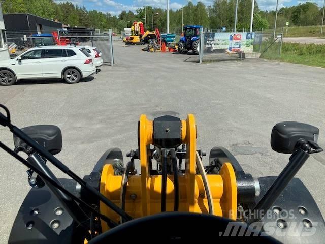 JCB 409 Фронтальные погрузчики