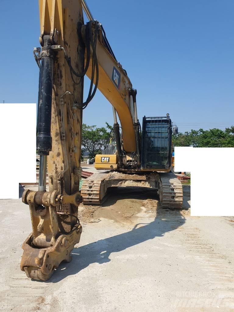 CAT 330F Гусеничные экскаваторы