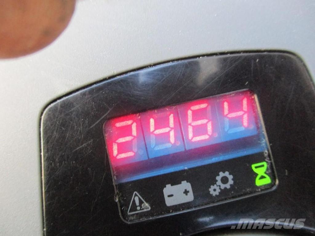 Toyota LPE250 Самоходные электрические тележки