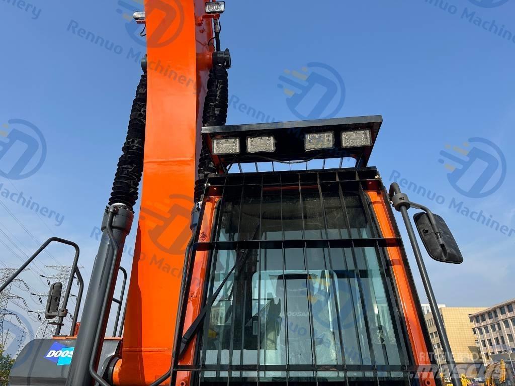 Doosan DX 300LC-9C Гусеничные экскаваторы
