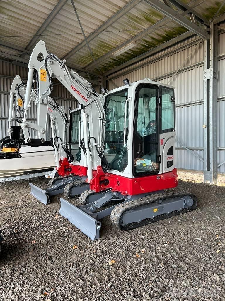 Takeuchi TB325 Мини-экскаваторы