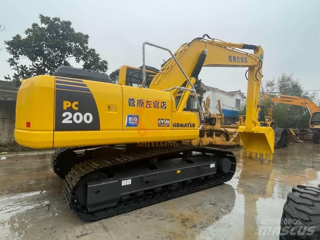 Komatsu PC 200 Гусеничные экскаваторы