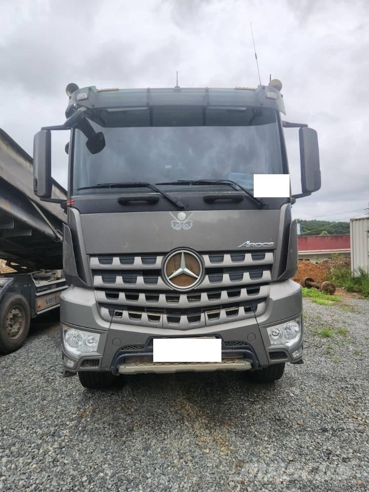 Mercedes-Benz 3951 Мини-самосвалы