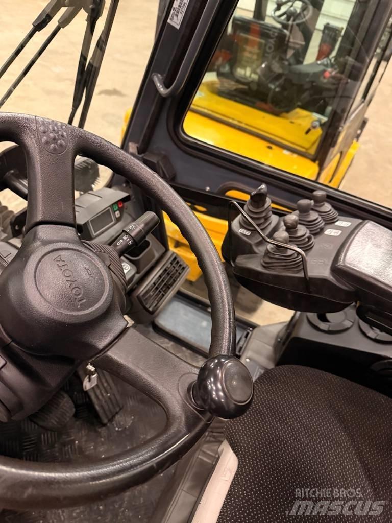 Toyota 7FDA50 Дизельные погрузчики