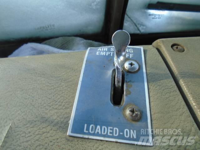 Mack 600 Специальные грузовики