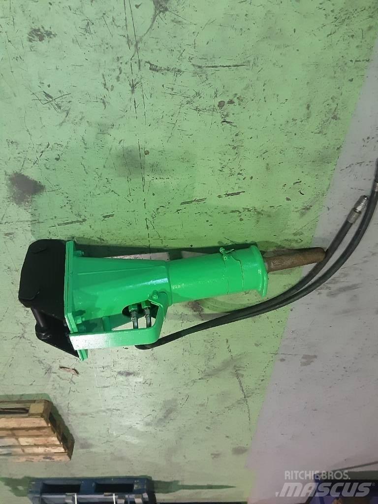 Montabert BRP70 Гидромолоты