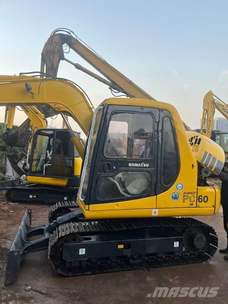 Komatsu PC 60-7 Гусеничные экскаваторы