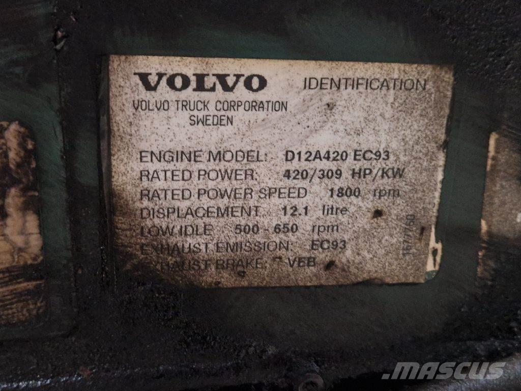 Volvo D12A420 Двигатели