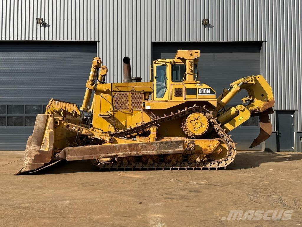 CAT D10N Гусеничные бульдозеры