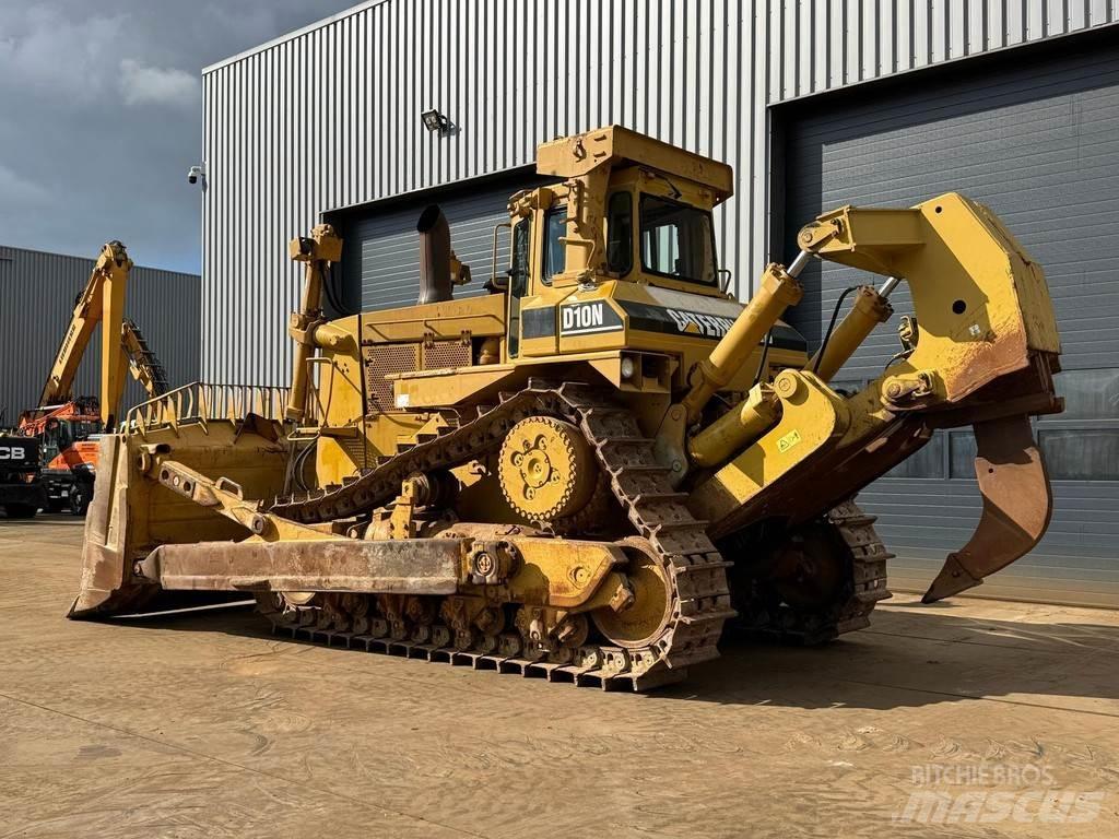 CAT D10N Гусеничные бульдозеры