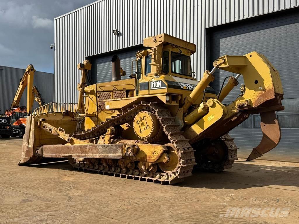 CAT D10N Гусеничные бульдозеры