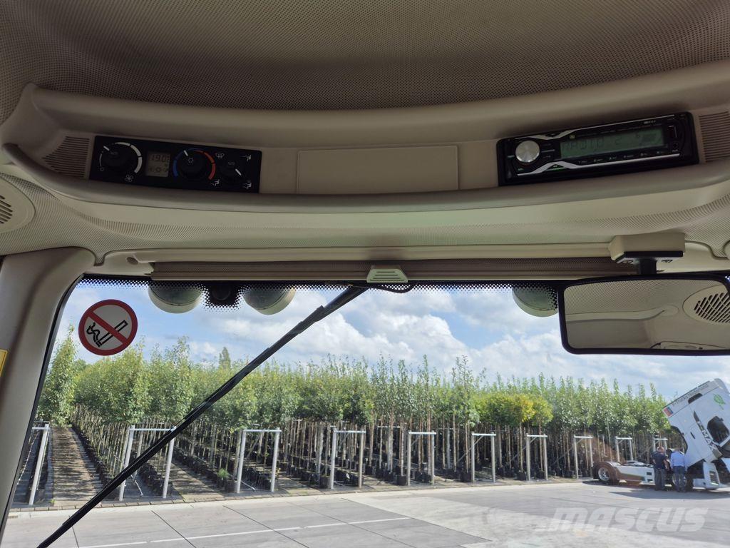 John Deere 6630 Трактора