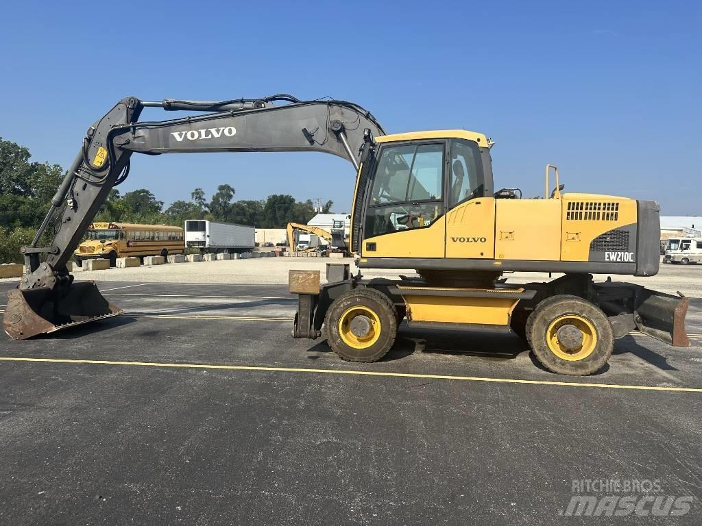 Volvo EW 210 C Колёсные экскаваторы