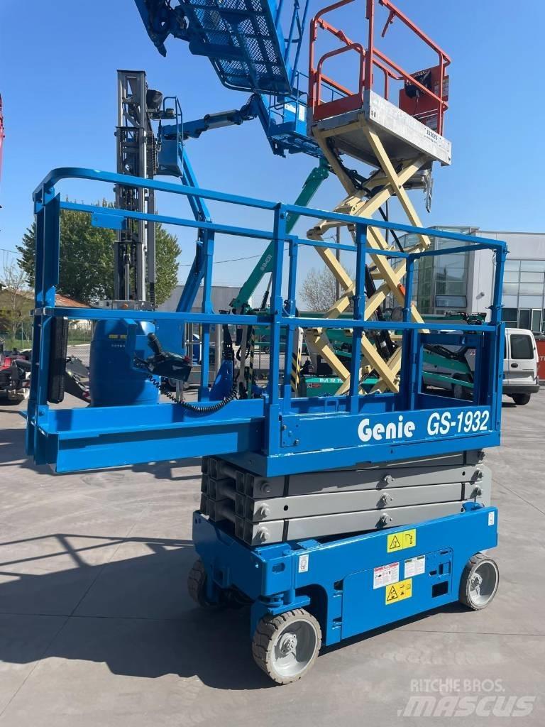 Genie GS 1932 Ножничные подъемники