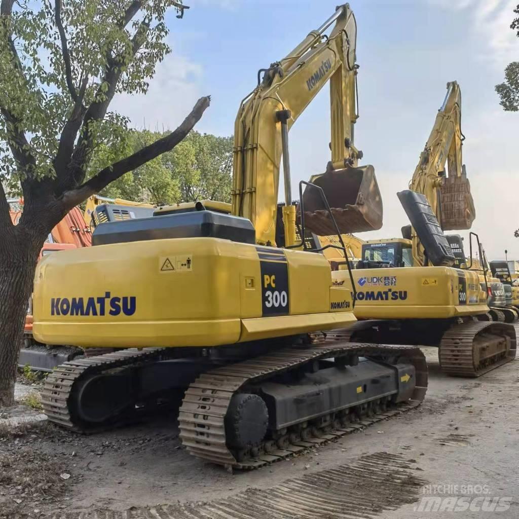 Komatsu PC 300 Гусеничные экскаваторы