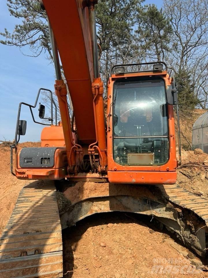 Doosan DX 220 LCA Гусеничные экскаваторы
