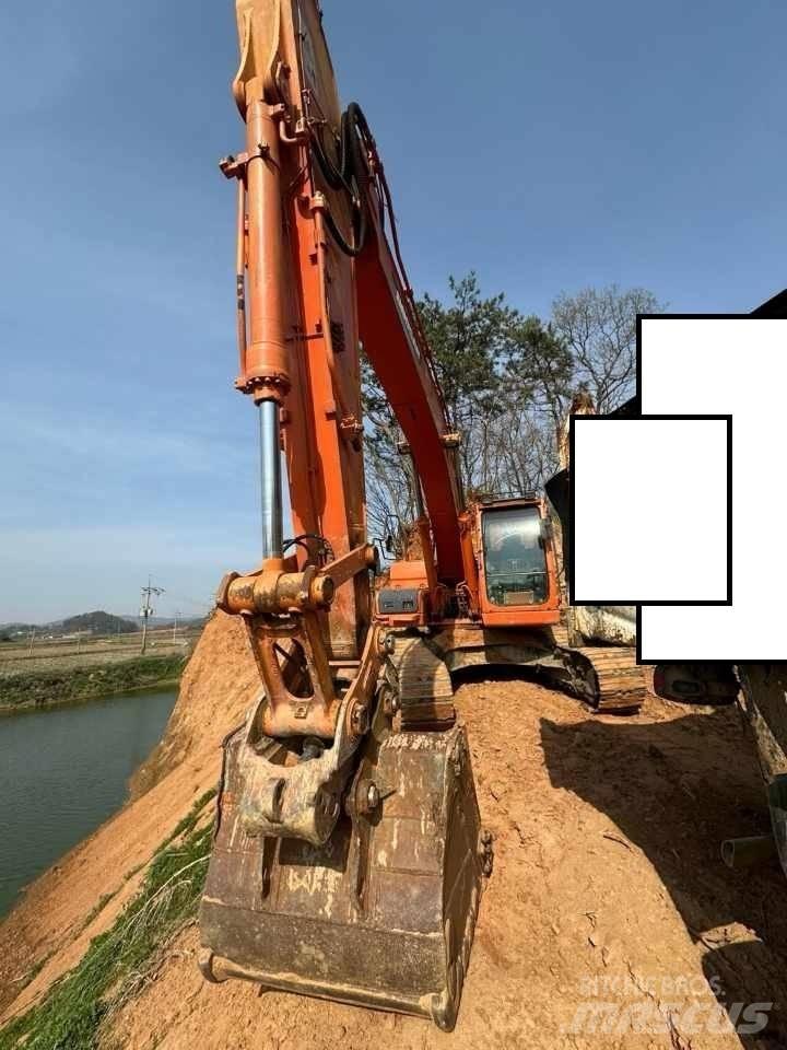 Doosan DX 220 LCA Гусеничные экскаваторы