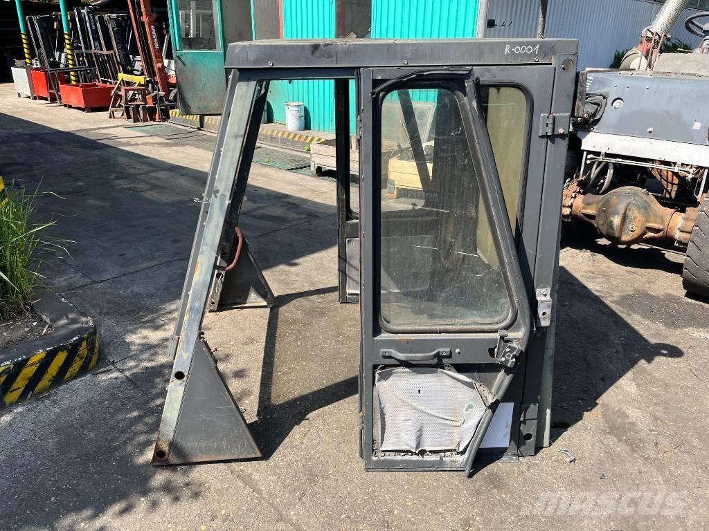 Nissan CABIN W-1038 Кабины и интерьер