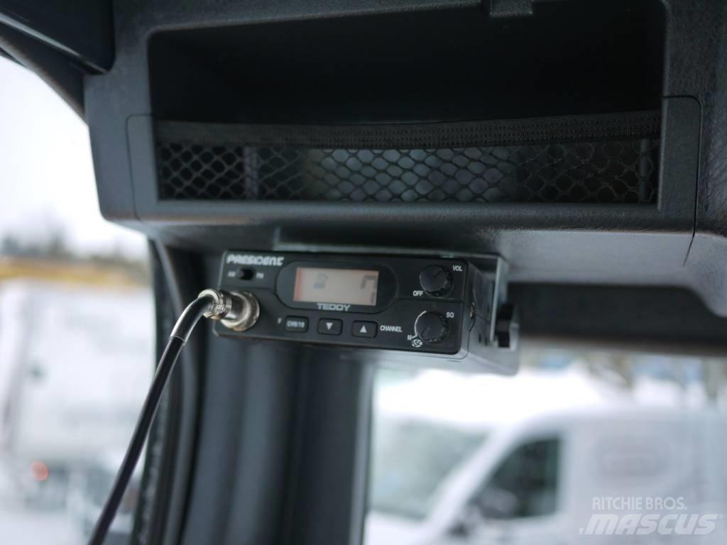 Hyundai R 55W-9A Колёсные экскаваторы