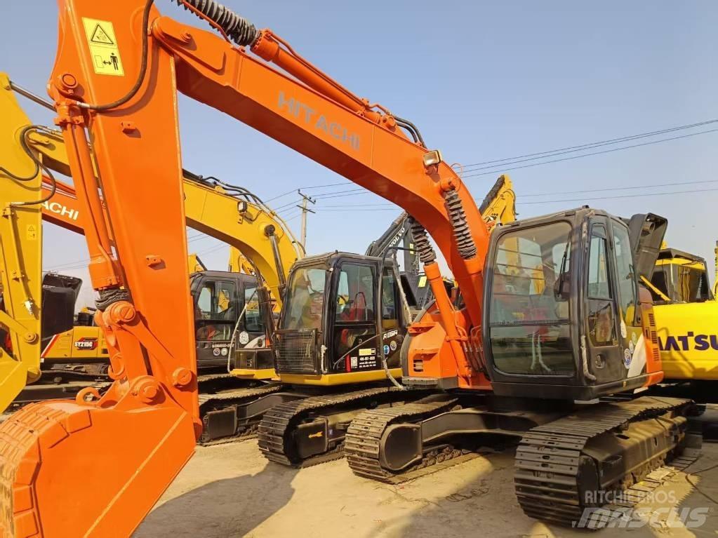 Hitachi ZX135 Гусеничные экскаваторы