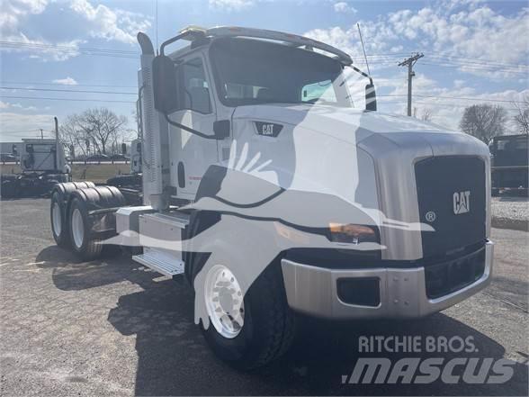 CAT CT660 Седельные тягачи