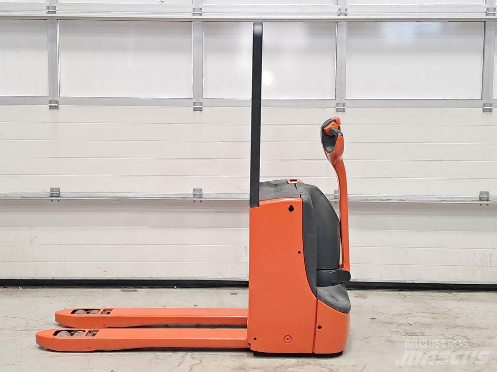Linde T18 Ручные электрические тележки