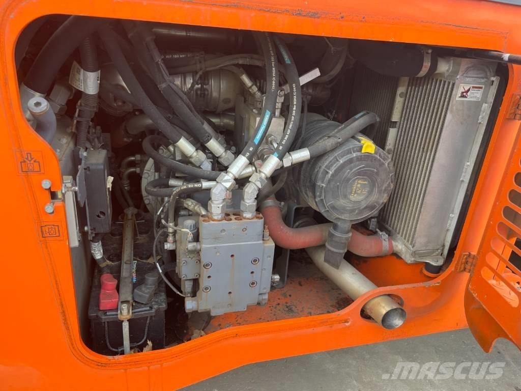 Hamm HD+ 110I VV Катки тротуарные