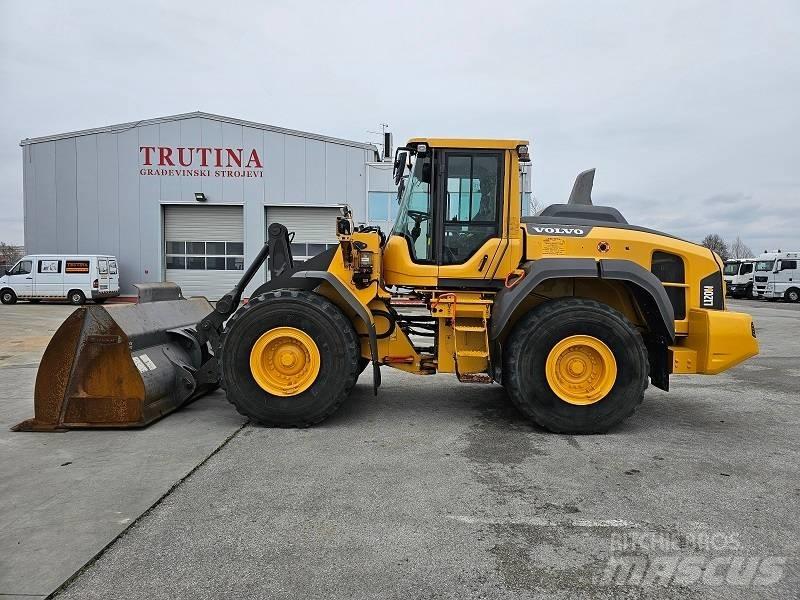 Volvo L 120 H Фронтальные погрузчики