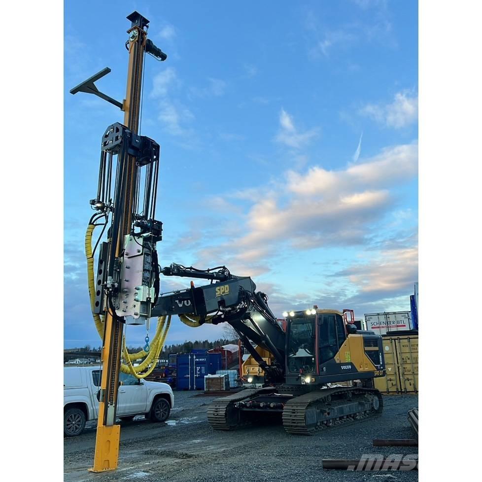 Volvo EC250-D7 Копровые установки