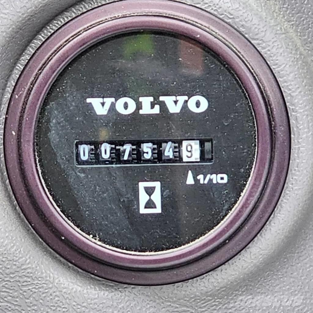 Volvo EC250-D7 Копровые установки