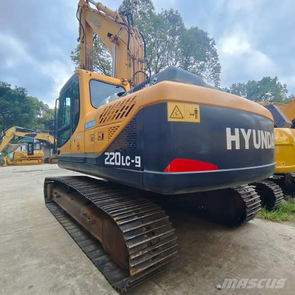 Hyundai R220LC=9S Гусеничные экскаваторы