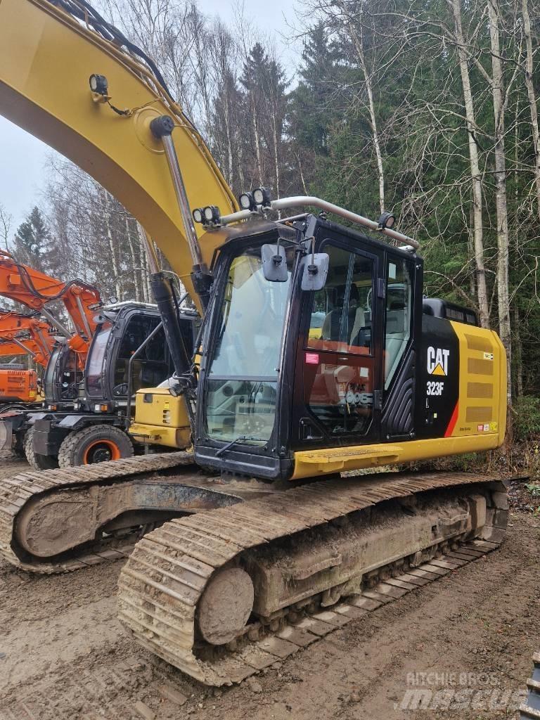 CAT 323 F L Гусеничные экскаваторы
