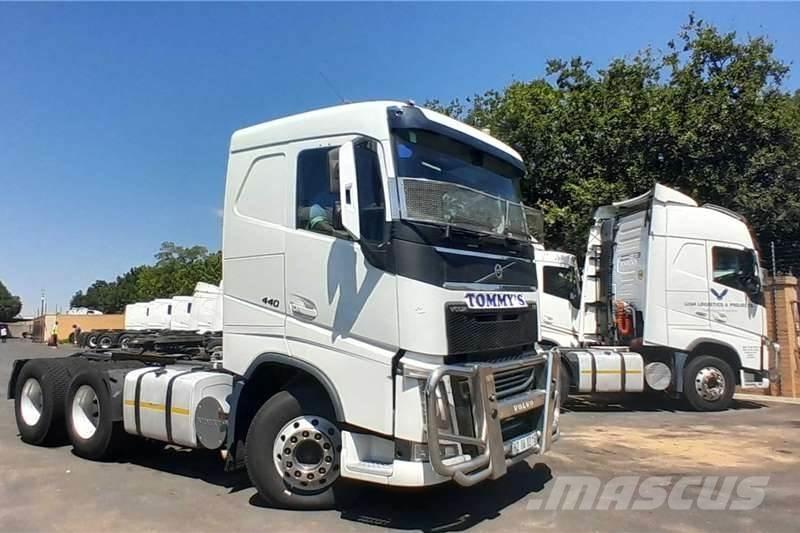 Volvo FH440 6X4 Специальные грузовики